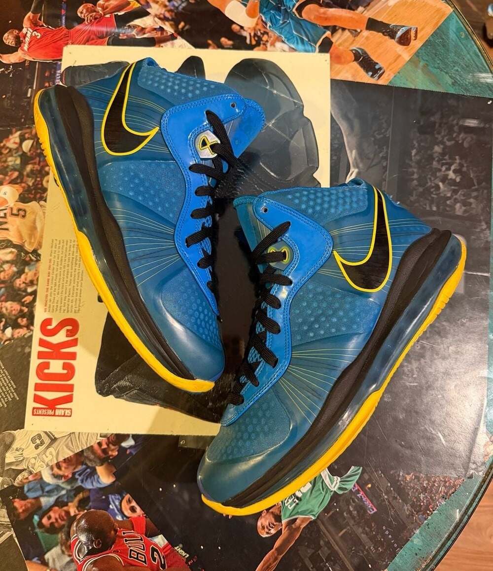 Nike LeBron 8 V2 Entourage Blue Yellow Basketball Sneakers Mens 9 Separation